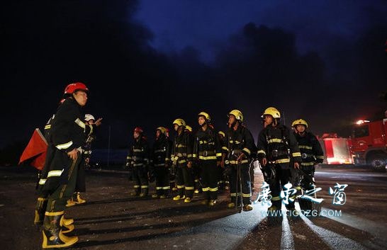 天津爆炸事故已造成50人死亡 17名消防员遇难