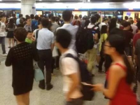 南京地铁组织突发“清客疏散应急演练”